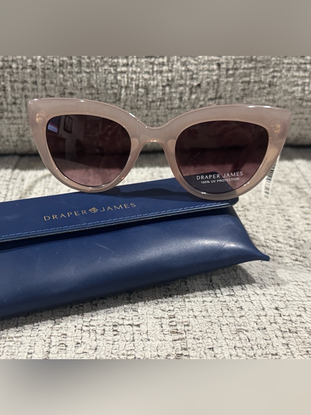 Draper James Cat Eye Sunglasses in Mauve NWT